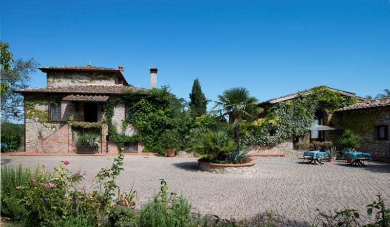 Hotel Il Pietreto Colle Val D'Elsa Exterior photo